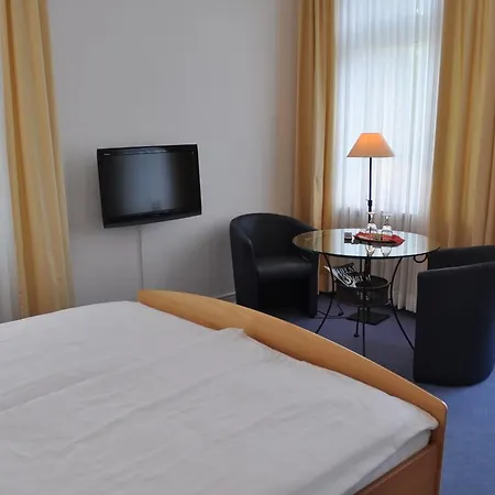 Burgfeld Pensjonat 3*